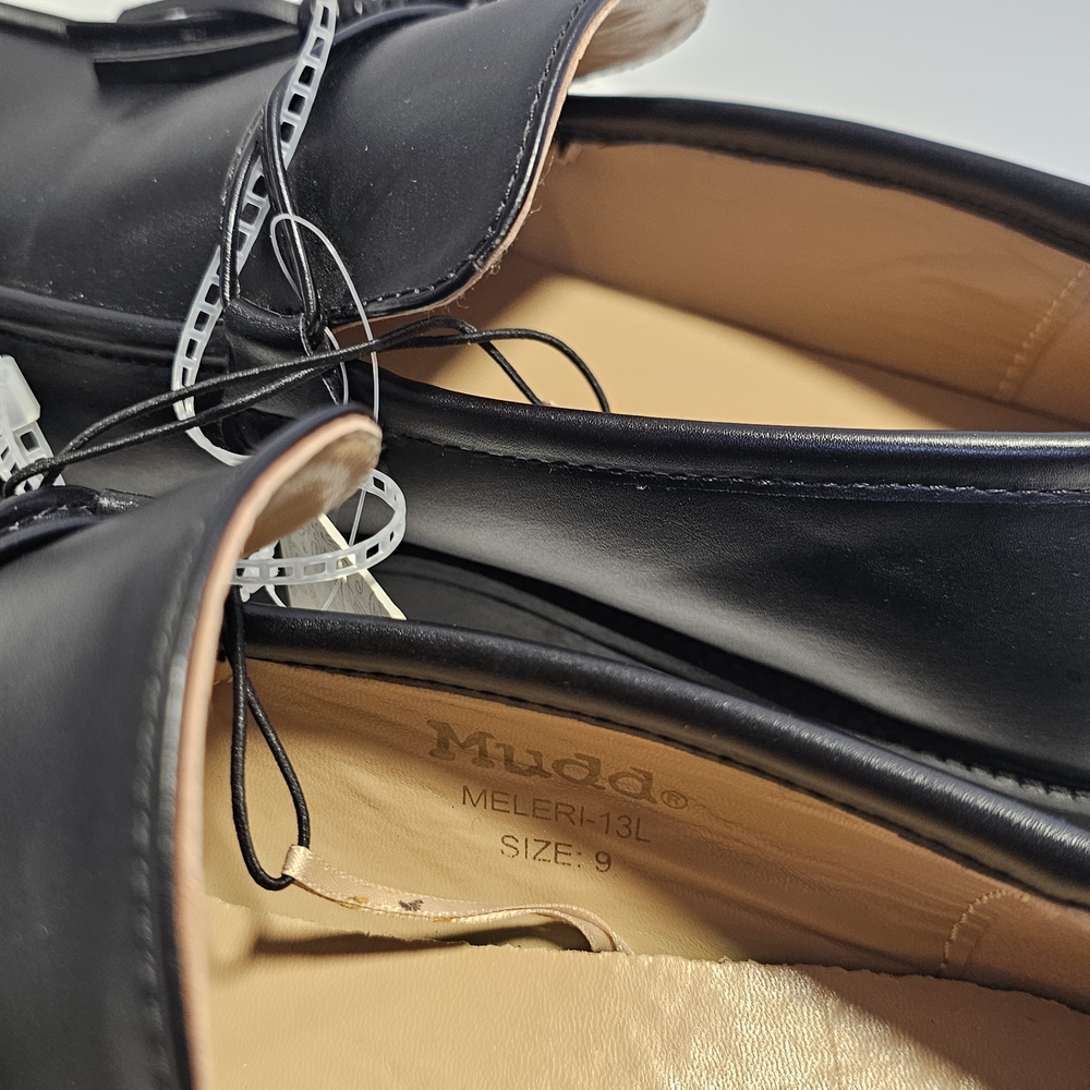 Mudd Black Chunky Loafers With  Tassel - Picture 3 of 9